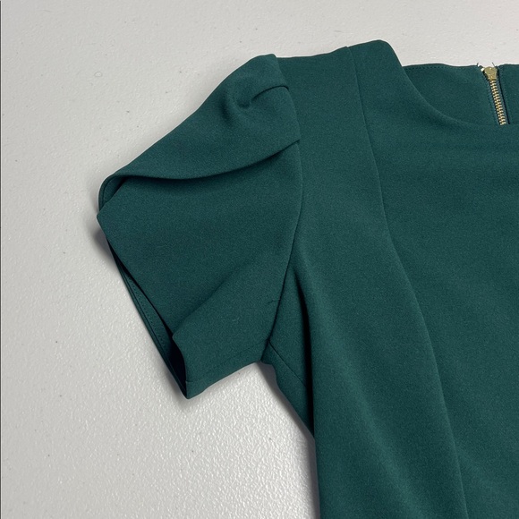 Green Calvin Klein Dress. Size 4 - Picture 3 of 6